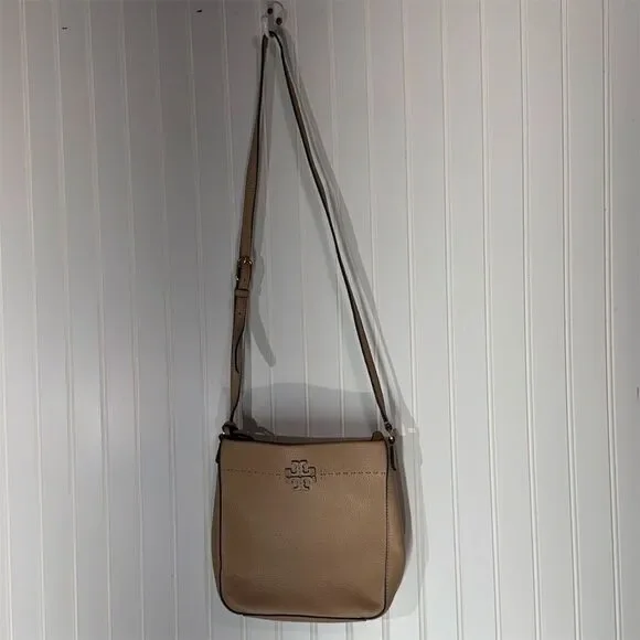 Tory Burch McGraw Crossbody Bag Devon Sand Pebbled Leather w/ Dust Bag Designer - Picture 1 of 12